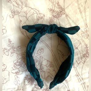 Anthropologie - Holiday Headband with Bow